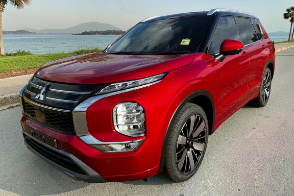 2026 Mitsubishi Outlander ZM Exceed Tourer SUV Image 3