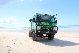 Fuso Canter TOY HAULER 4X4 CREW CAB