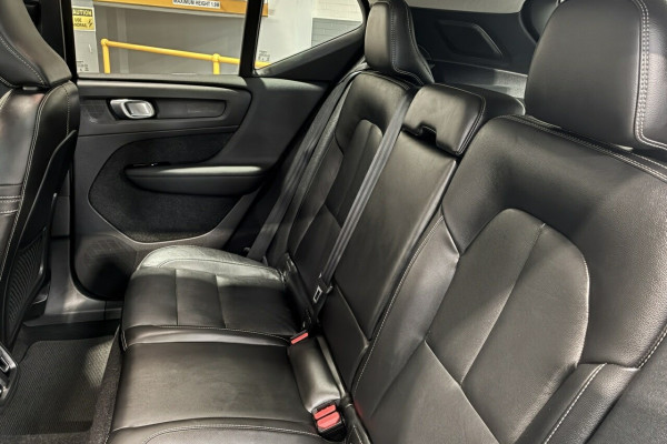 2023 Volvo XC40 XZ Ultimate B5 Dark SUV Image 22