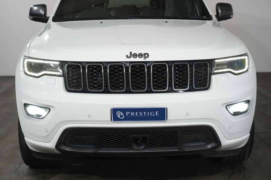 2021 Jeep Grand Cherokee Cherokee 80th Anniversary Special Edtn SUV Image 3