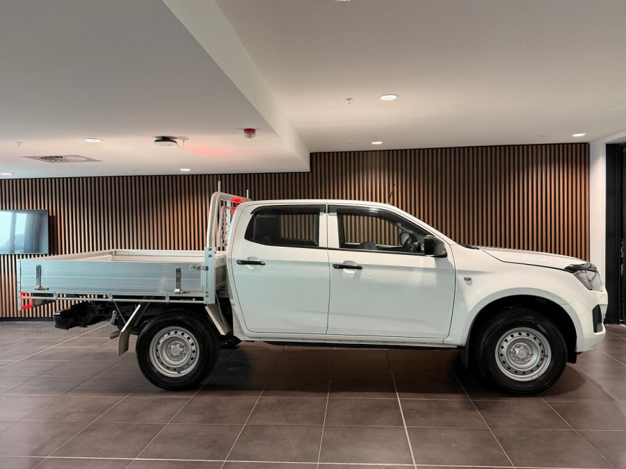 2025 MY25.5 Isuzu D-MAX RG SX High Ride Cab Chassis Image 5