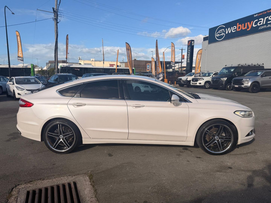2016 Ford Mondeo MD Trend Hatch Image 5