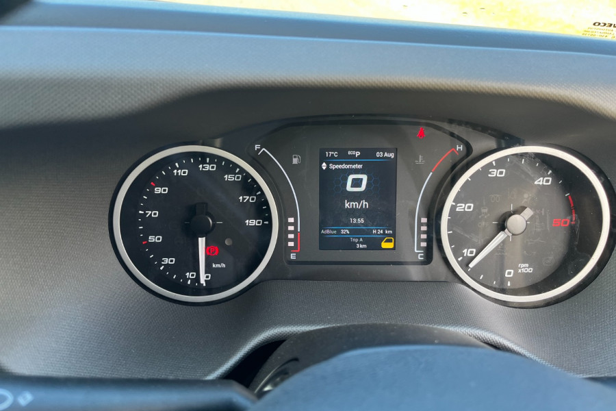2024 Iveco Daily 35S14 Van Image 25