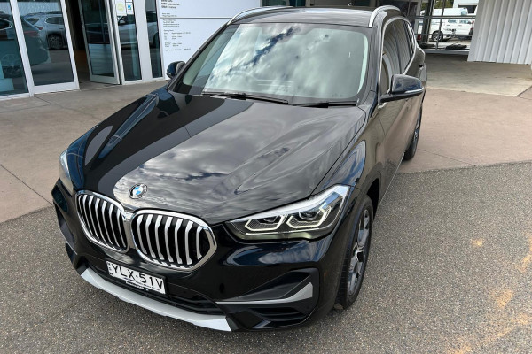 2022 BMW X1 F48 LCI sDrive18i SUV Image 5