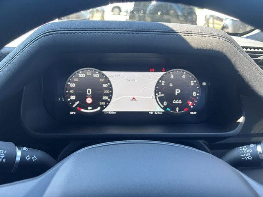 2026 Land Rover Defender L663 110 P425 X-Dynamic SE SUV Image 19