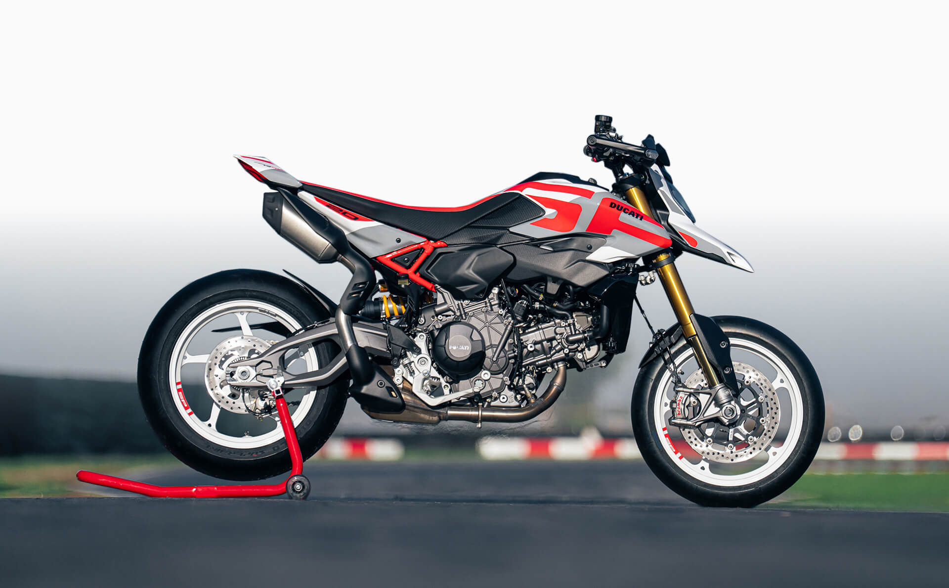 New Ducati Hypermotard V2, V2 SP Image