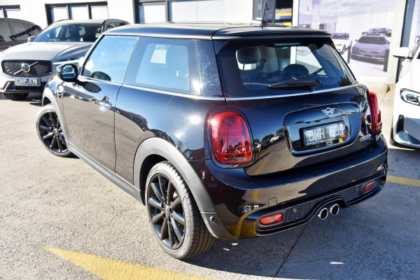2020 MINI Cooper F56 LCI S Classic Hatch Image 3