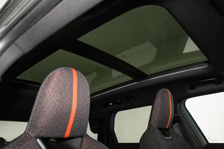 2025 MINI Countryman U25 JCW Favoured SUV