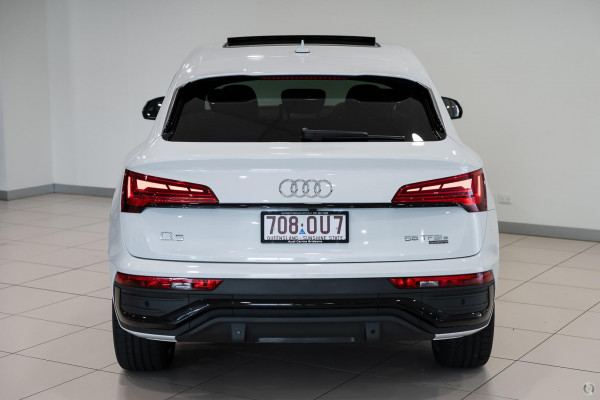 2025 Audi Q5 FY 55 TFSI e S Line SUV image 5