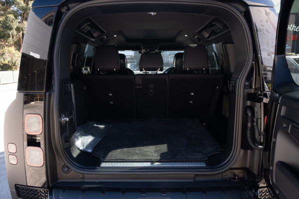 2026 Land Rover Defender L663 110 P635 OCTA Black SUV image 21
