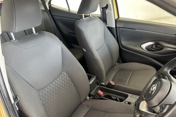 2021 Toyota Yaris Cross MXPB10R GX SUV Image 8