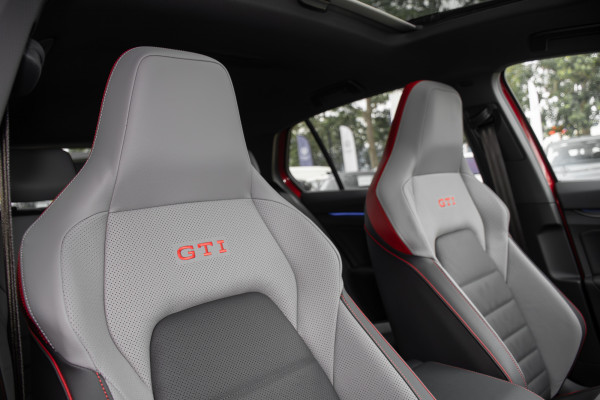 2026 Volkswagen Golf 8.5 GTI Hatch Image 9