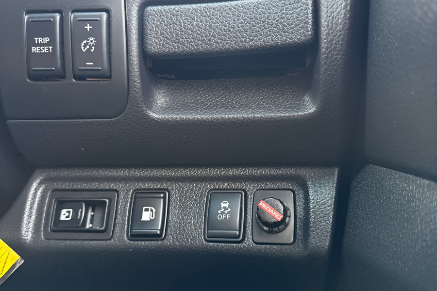 2020 Nissan Navara D23 Series 4 ST King Cab Pickup Image 20