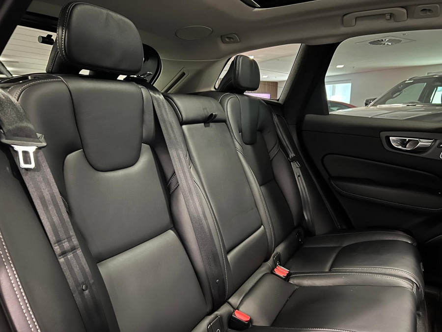 2022 Volvo XC60 UZ B5 Inscription SUV Image 23