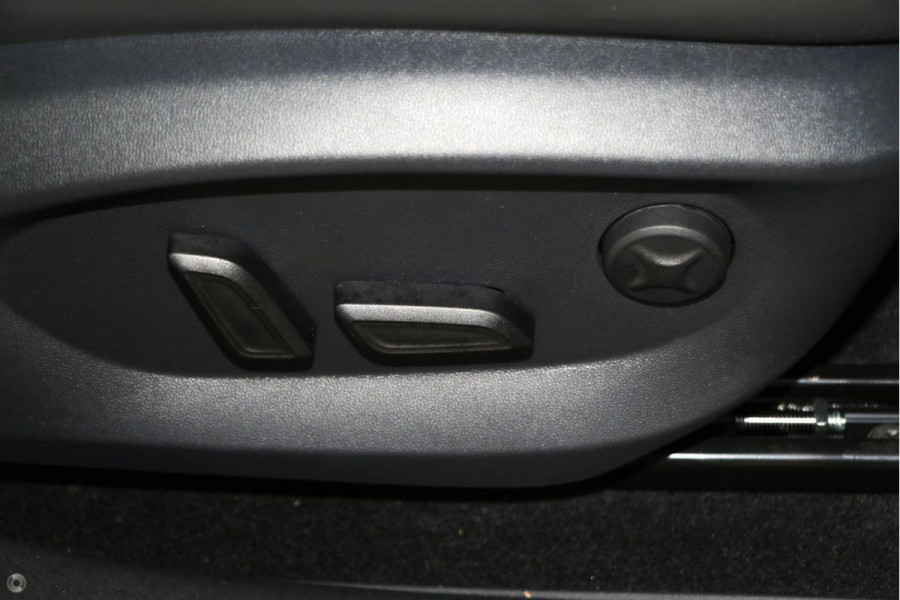 2025 MG HS AS33 Essence SUV Image 13