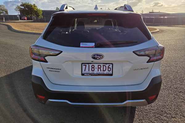 2022 Subaru Outback 6GEN AWD Touring SUV Image 4
