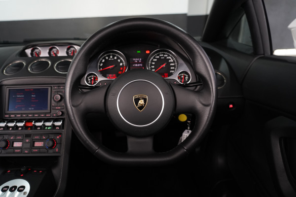 2010 Lamborghini Gallardo LP560-4 Spyder Convertible Image 27