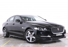 Jaguar Xe 20t (147kw) R-Sport Jaguar Xe 20t (147kw) R-Sport Auto