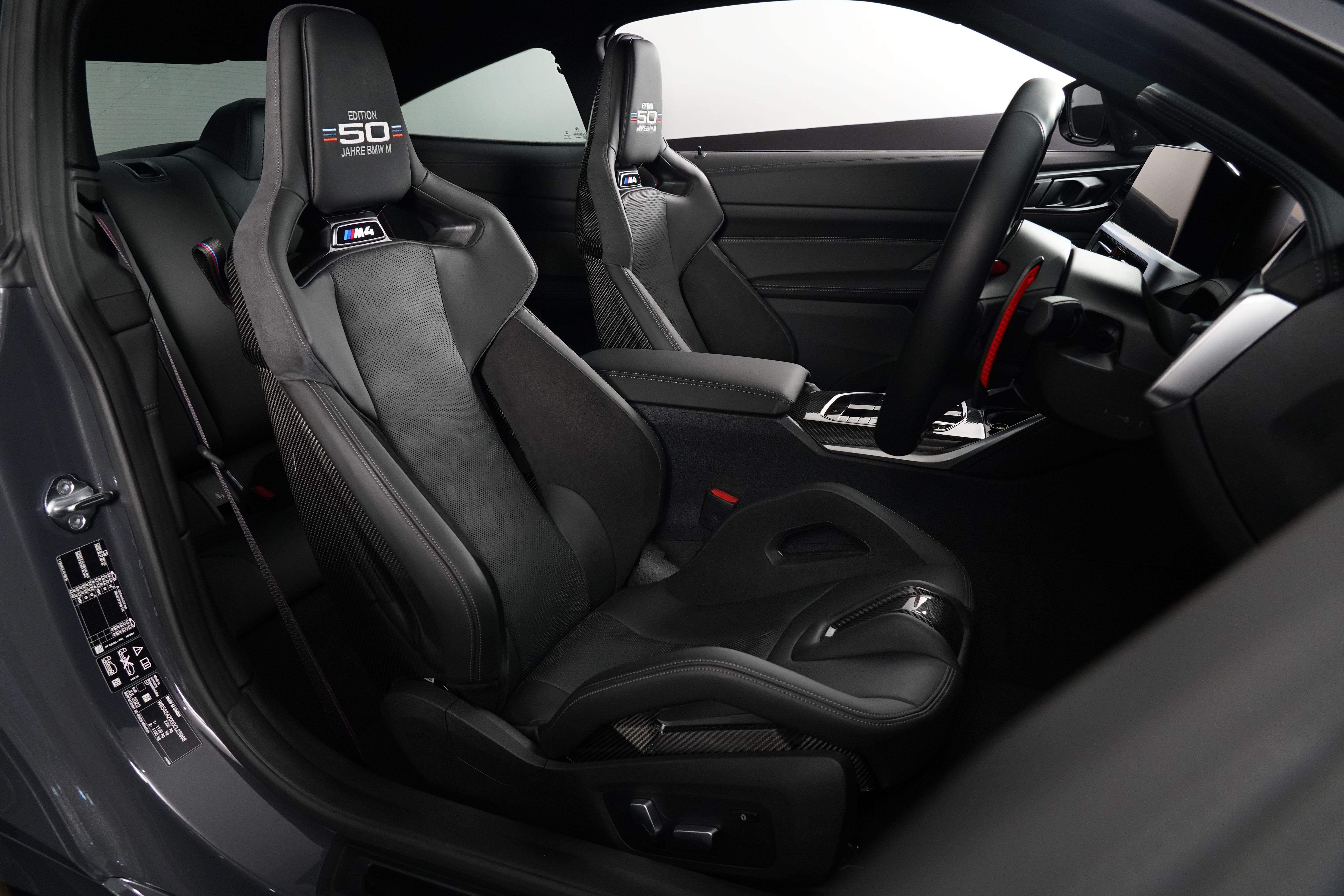 2022 BMW M4 50 Jahre Edition X Drive Coupe Image 32