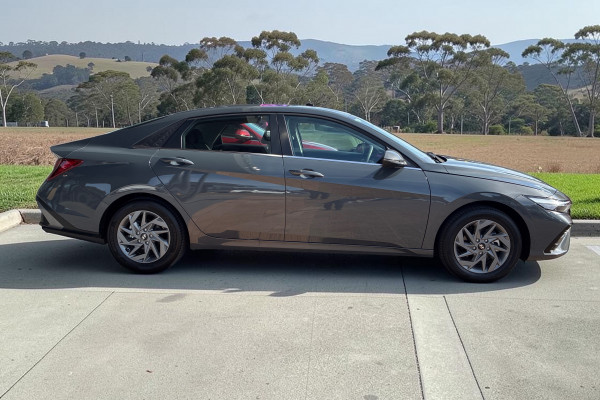 2025 Hyundai i30 CN7.V2  Sedan Image 3