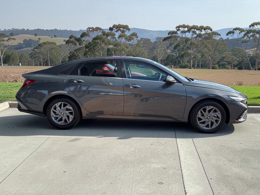 2025 Hyundai i30 CN7.V2  Sedan Image 3