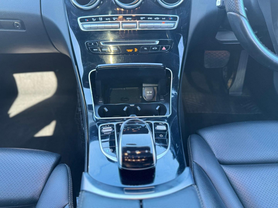 2015 Mercedes-Benz C-Class W205 C200 Sedan Image 11