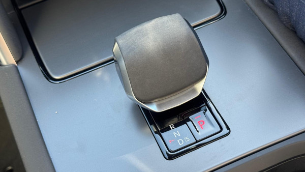 2024 MY25 Land Rover Discovery Sport L550 P250 Dynamic SE SUV image 17