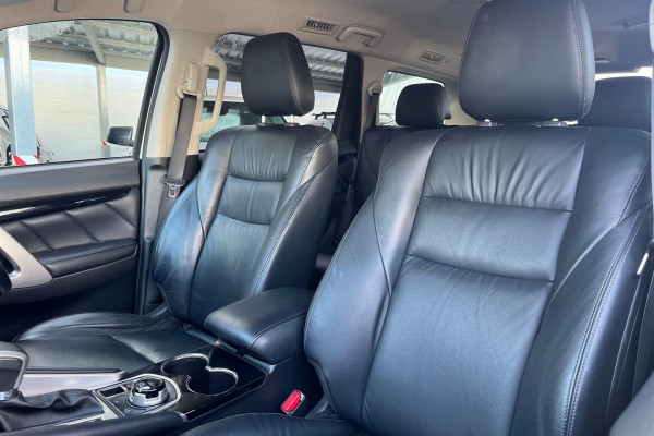 2019 Mitsubishi Pajero Sport QE GLS SUV Image 11
