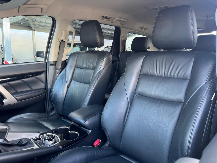 2019 Mitsubishi Pajero Sport QE GLS SUV Image 11