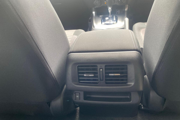 2025 Nissan Navara D23 ST Ute Image 22