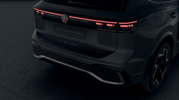 2026 Volkswagen Tiguan CT 150TSI R-Line SUV image 5