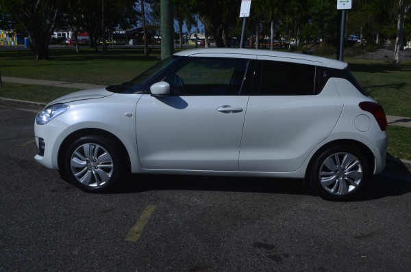 2018 Suzuki Swift AZ Navigator Hatchback