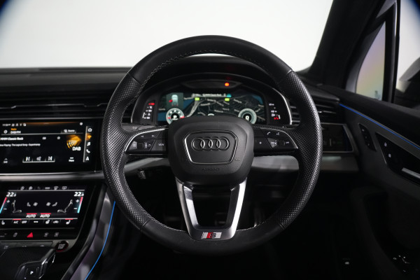 2020 Audi SQ7 TDI SUV image 14