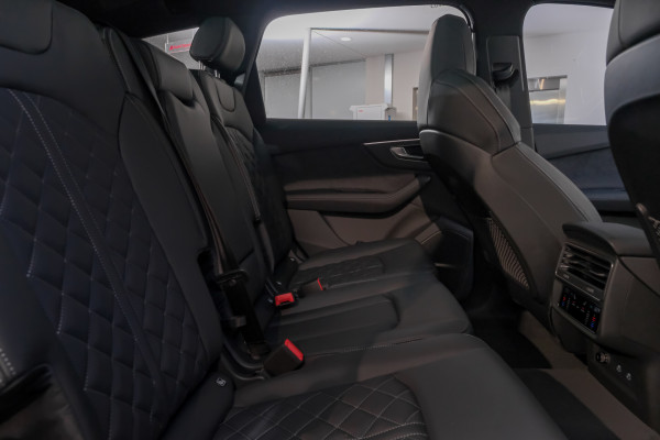 2026 Audi SQ7 4M TFSI SUV image 9