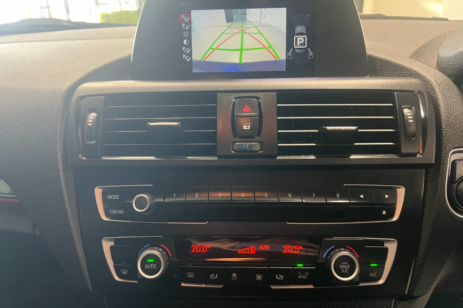 2014 BMW 2 Series F22 220i Sport Line Coupe Image 13