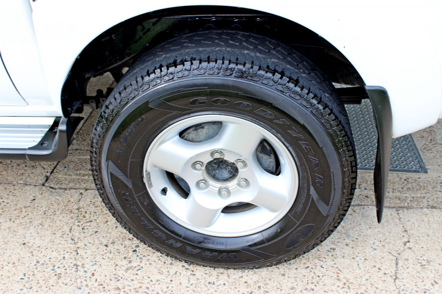 2015 Nissan Navara D22 S5 ST-R ST-R Utility - dual cab Image 8