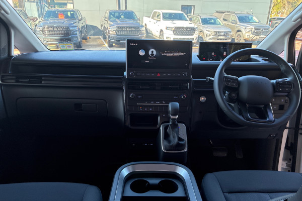2026 MY27 Hyundai Staria Load US4.V4  Van Image 13