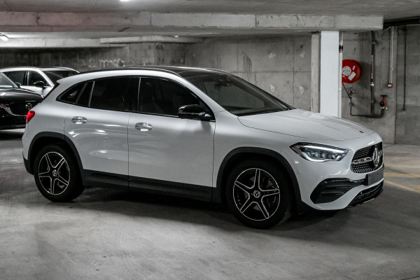 2021 Mercedes-Benz GLA-Class H247 GLA250 SUV image 3
