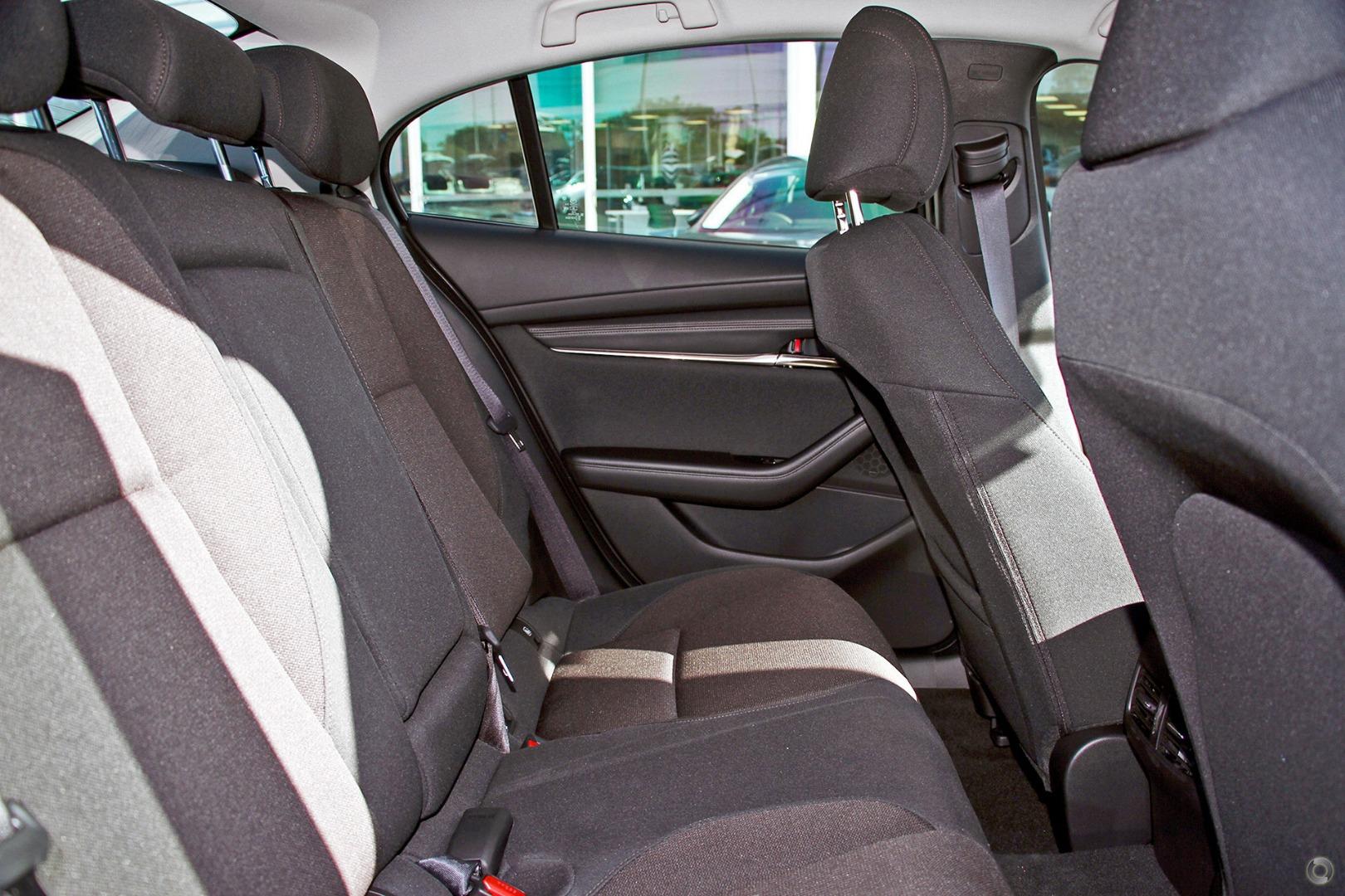 2024 Mazda 3 BP Series G20 Evolve Sedan Image 6