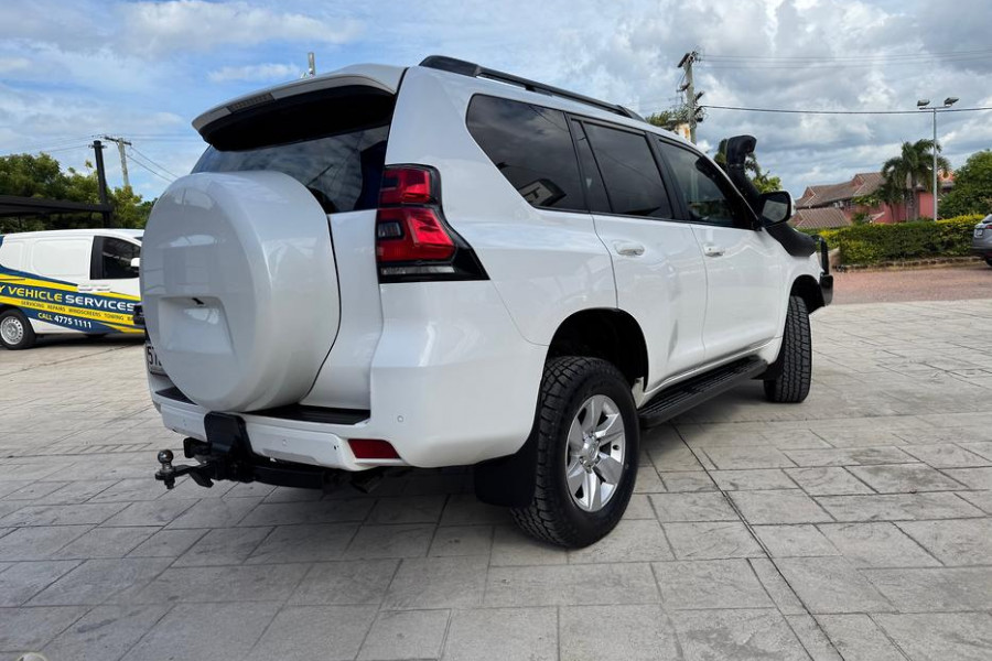 2018 Toyota LandCruiser Prado GDJ150R GXL SUV Image 8