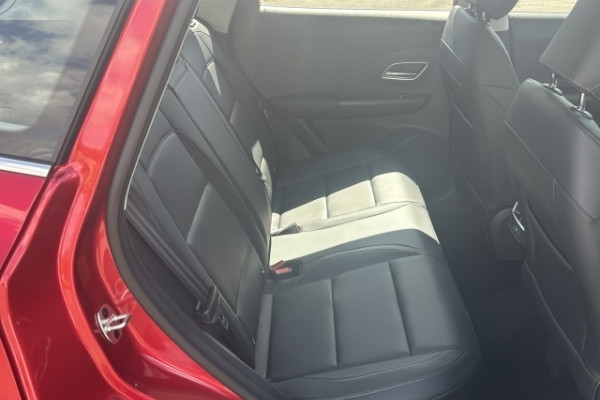 2026 MG ZS ZS32 Essence SUV Image 8