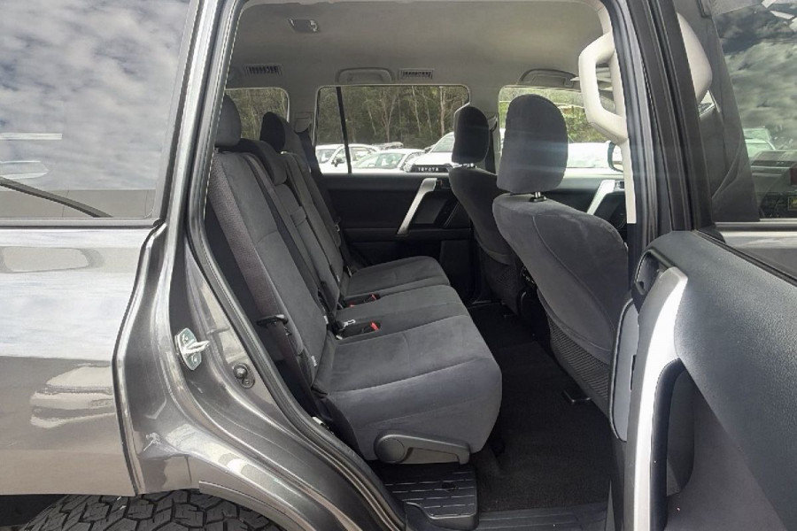 2014 Toyota LandCruiser Prado GDJ150R Altitude SUV Image 24