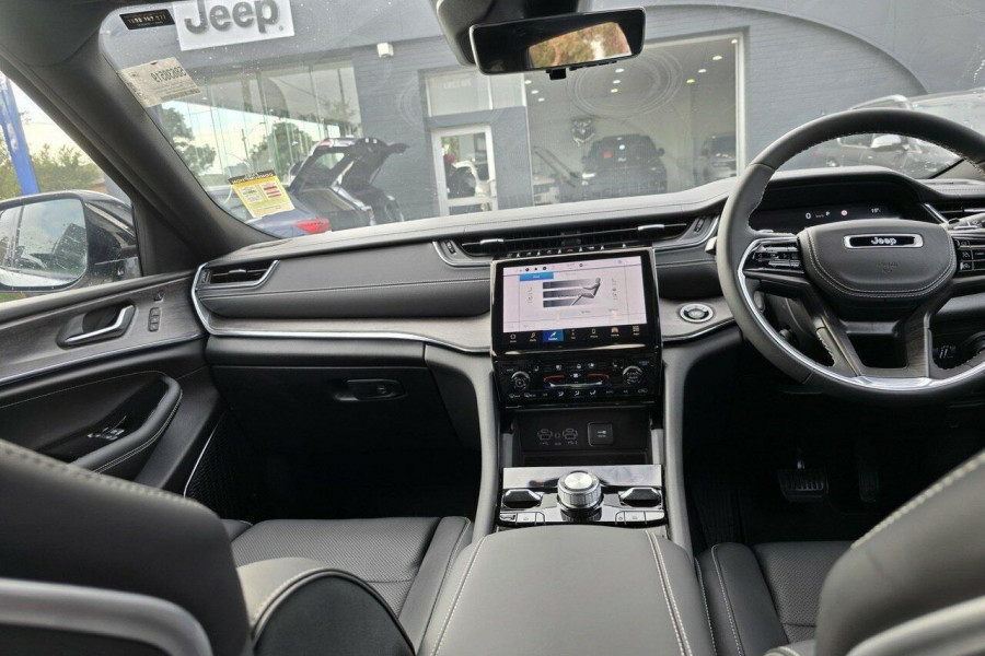 2023 Jeep Grand Cherokee WL Overland SUV Image 13