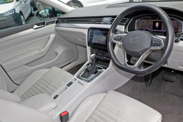 2022 MY23 Volkswagen Passat B8 162TSI Elegance Wagon Image 6