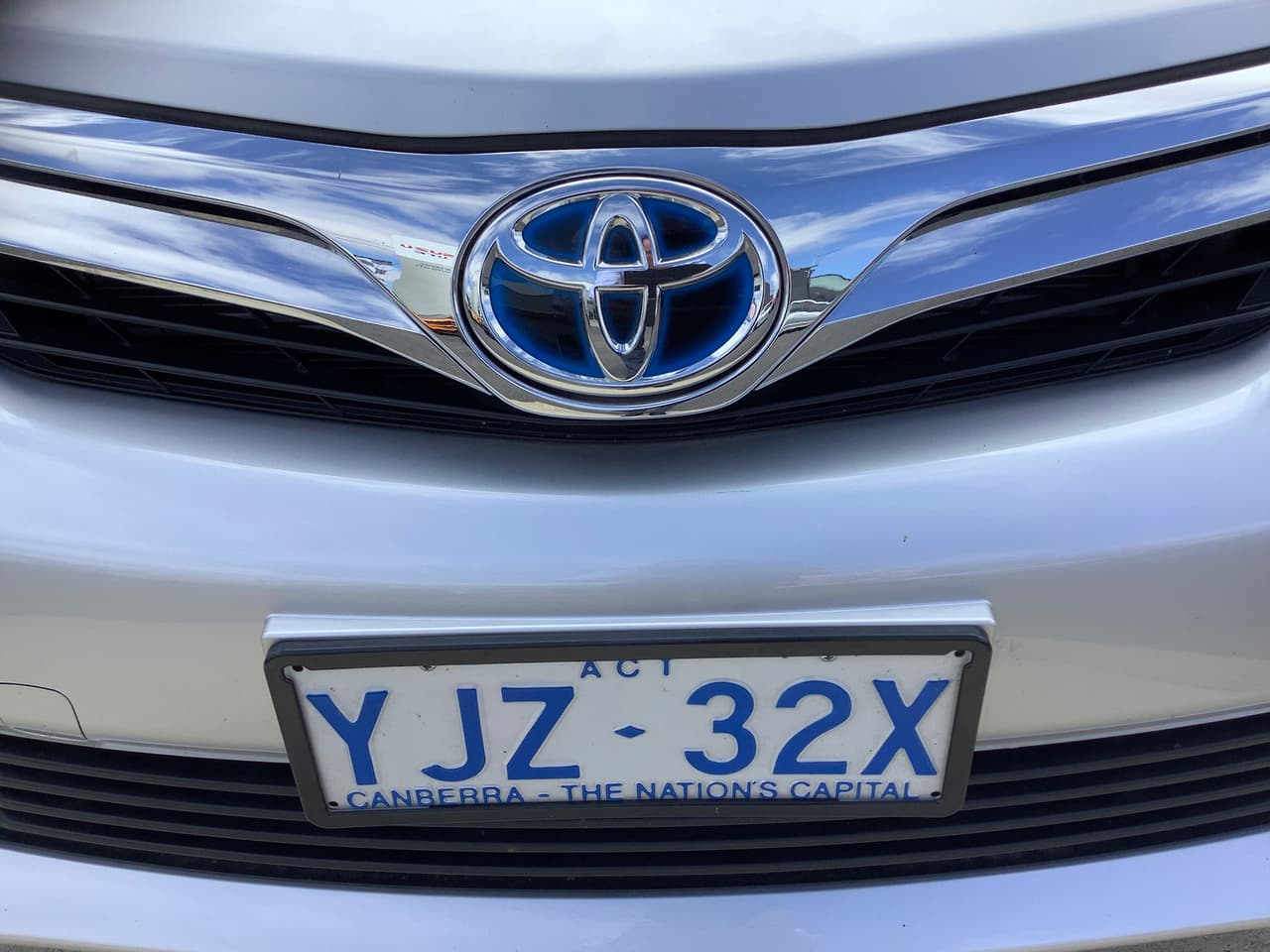 2014 Toyota Camry AVV50R Hybrid H Sedan Image 9