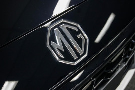 2025 MG HS AS33 Essence SUV