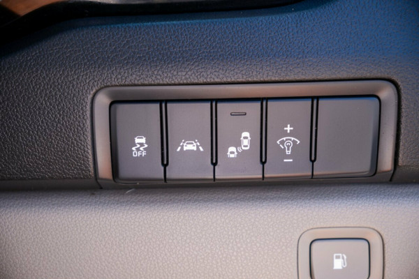 2017 MY18 Kia Carnival YP Platinum People Mover Image 17