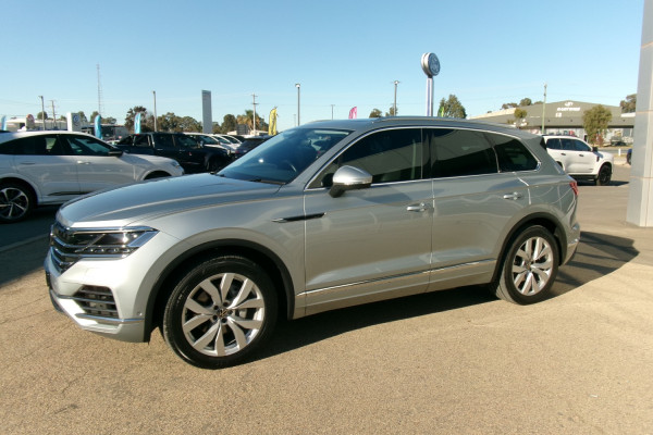 2023 Volkswagen Touareg CR 210TDI Elegance SUV Image 2