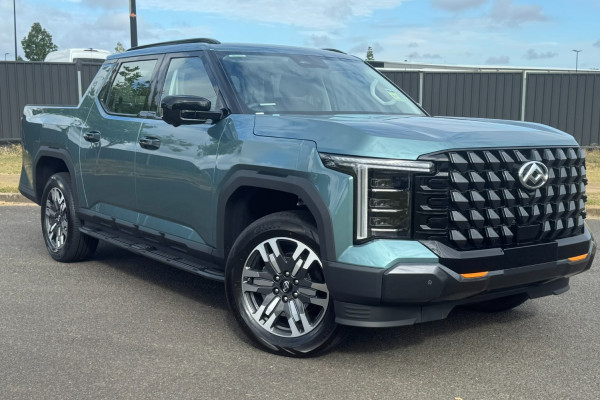 2025 LDV Terron 9 EKK1C Evolve Ute Image 1