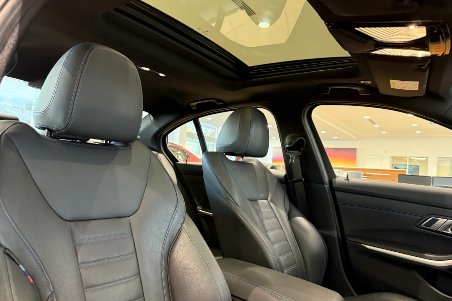 2020 BMW 3 Series G20 330i M Sport Sedan Image 27